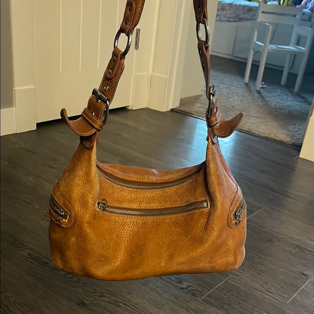 Roots vintage soft Tan Leather Shoulder Bag - Picture 2 of 11